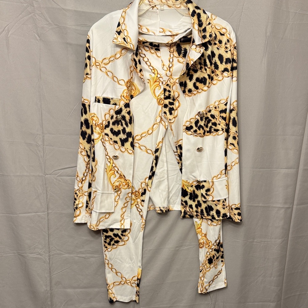 Leopard Print Women's Jumpsuit - Picture 12 of 15